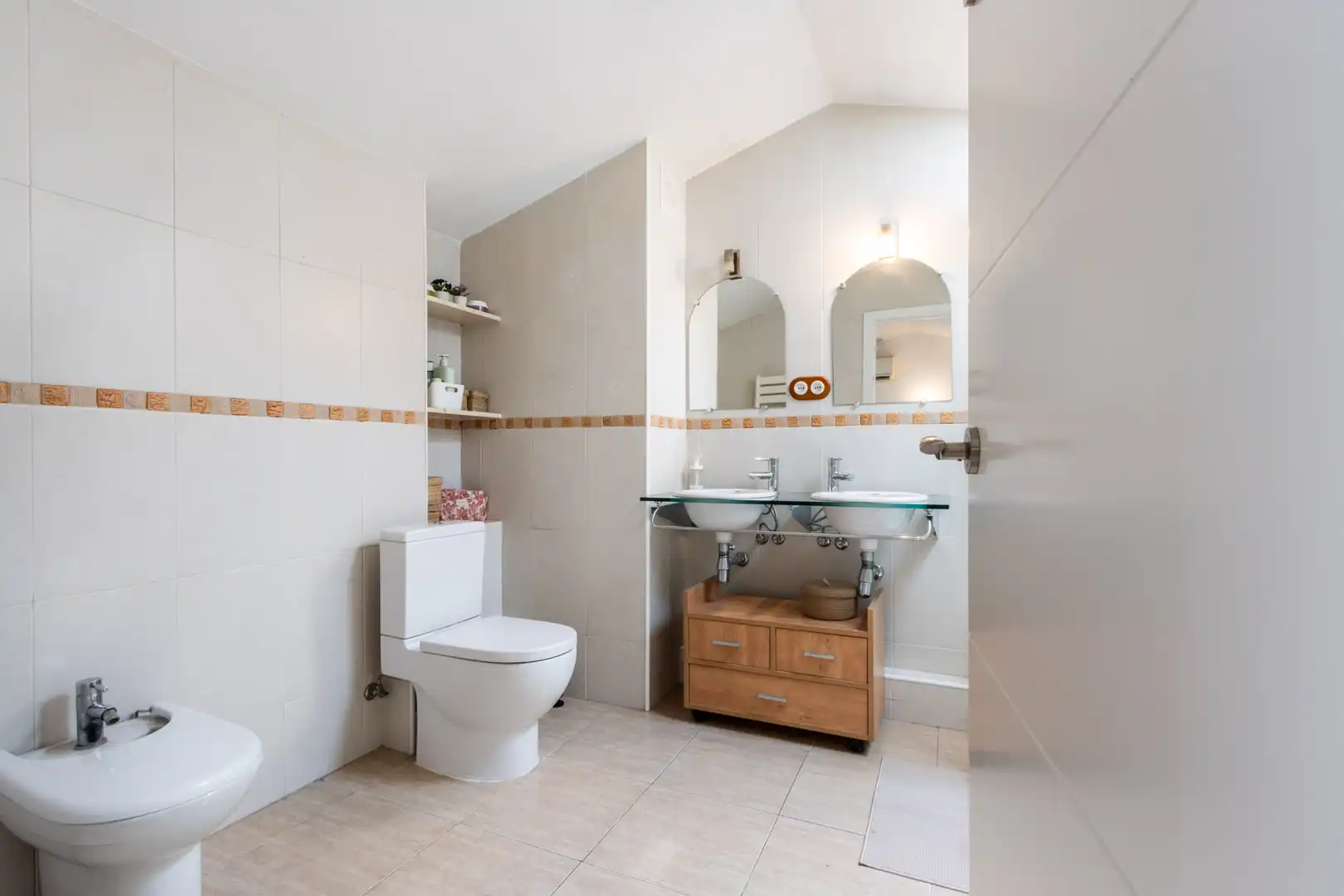 Baño de Casa adosada en venta en Lliçà d'Amunt con Aire acondicionado y Calefacción