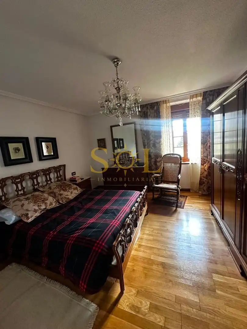 Habitación de Casa o chalet en venta en Cabrillanes con Calefacción y Jardín privado