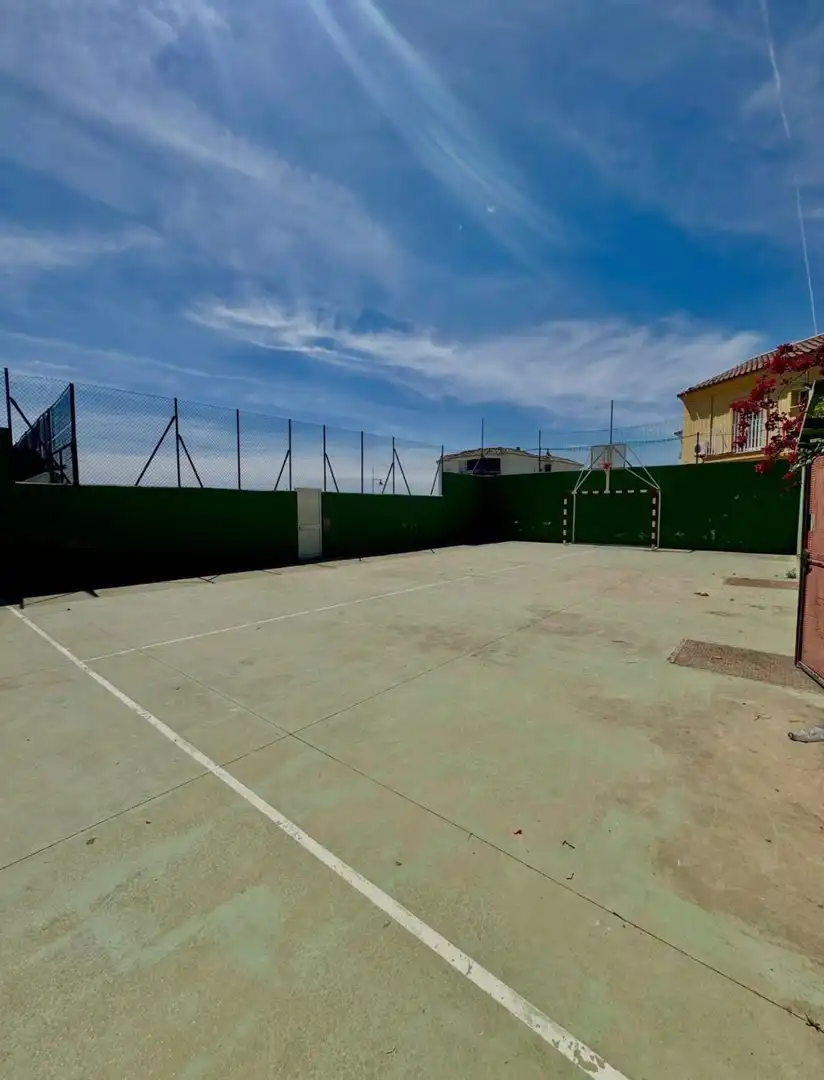 Parking of Houses for sale in Fuengirola  with Air Conditioner, Heating and Private garden