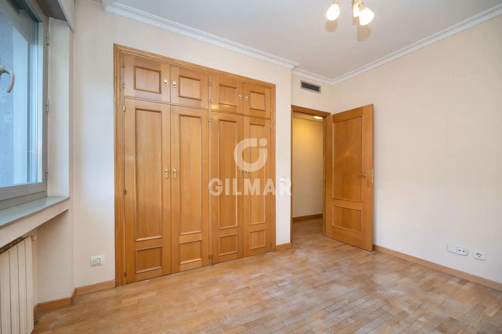 Habitación de Piso en venta en Madrid con Calefacción, Jardín privado y Trastero