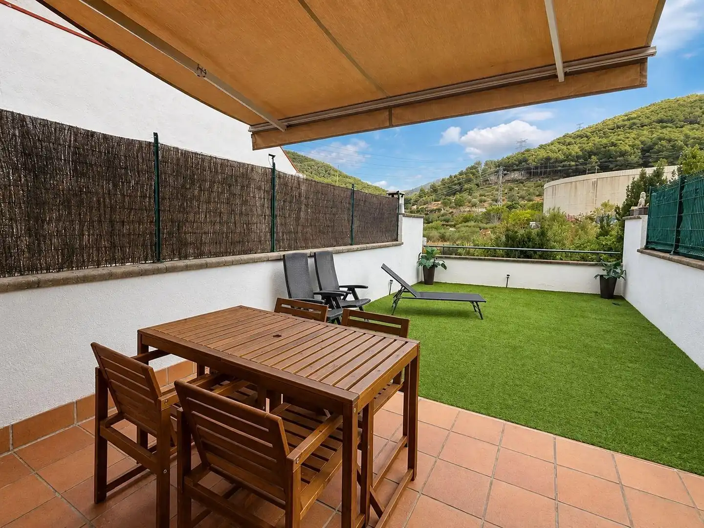Terrassa de Casa adosada en venda en Castellar del Vallès amb Aire condicionat, Calefacció i Jardí privat