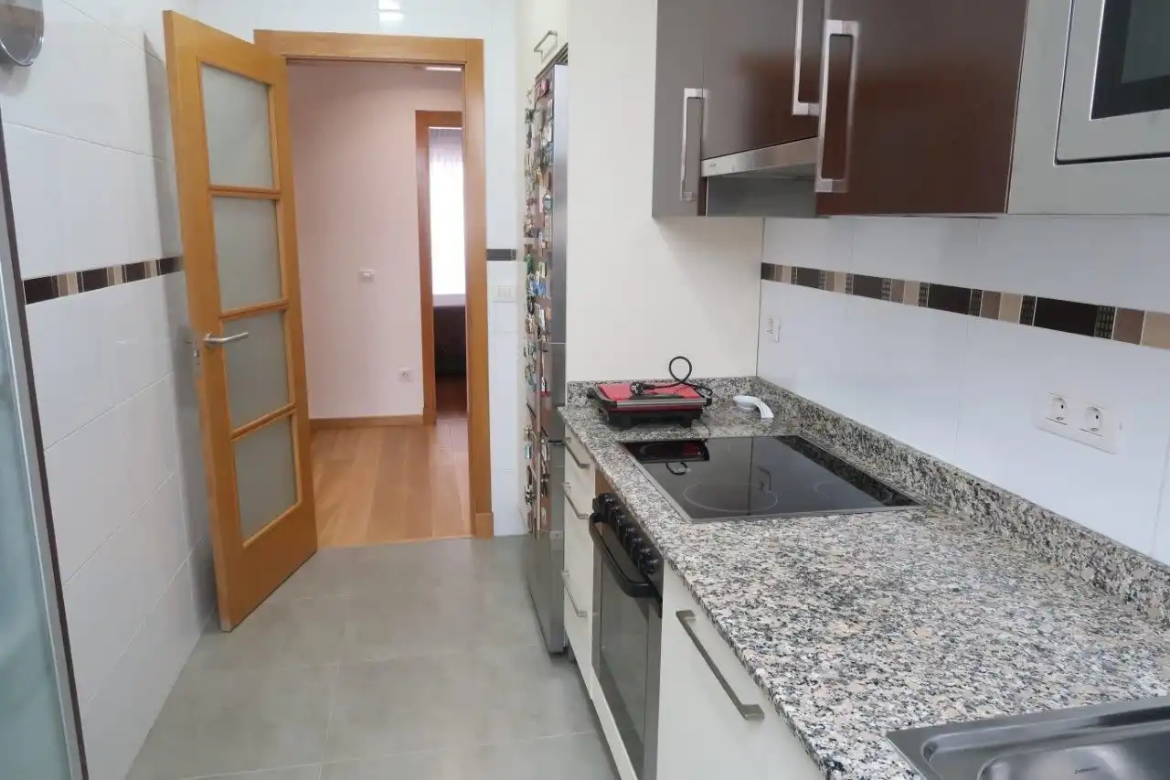 Cocina de Piso en venta en A Coruña Capital  con Calefacción, Terraza y Trastero