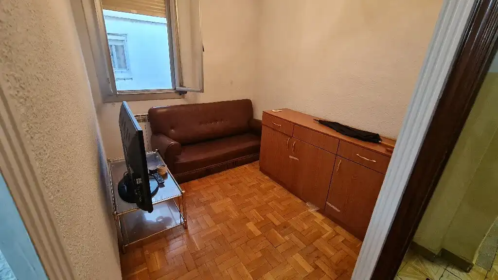 Habitación de Piso en venta en  Logroño con Amueblado y Balcón