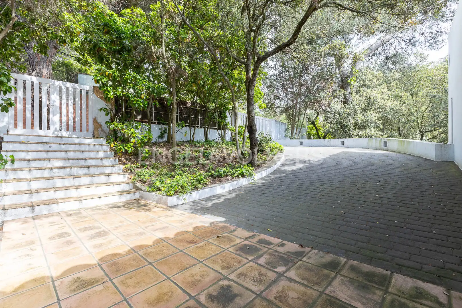 Vista exterior de Casa o chalet en venta en Barcelona con Calefacción, Jardín privado y Terraza