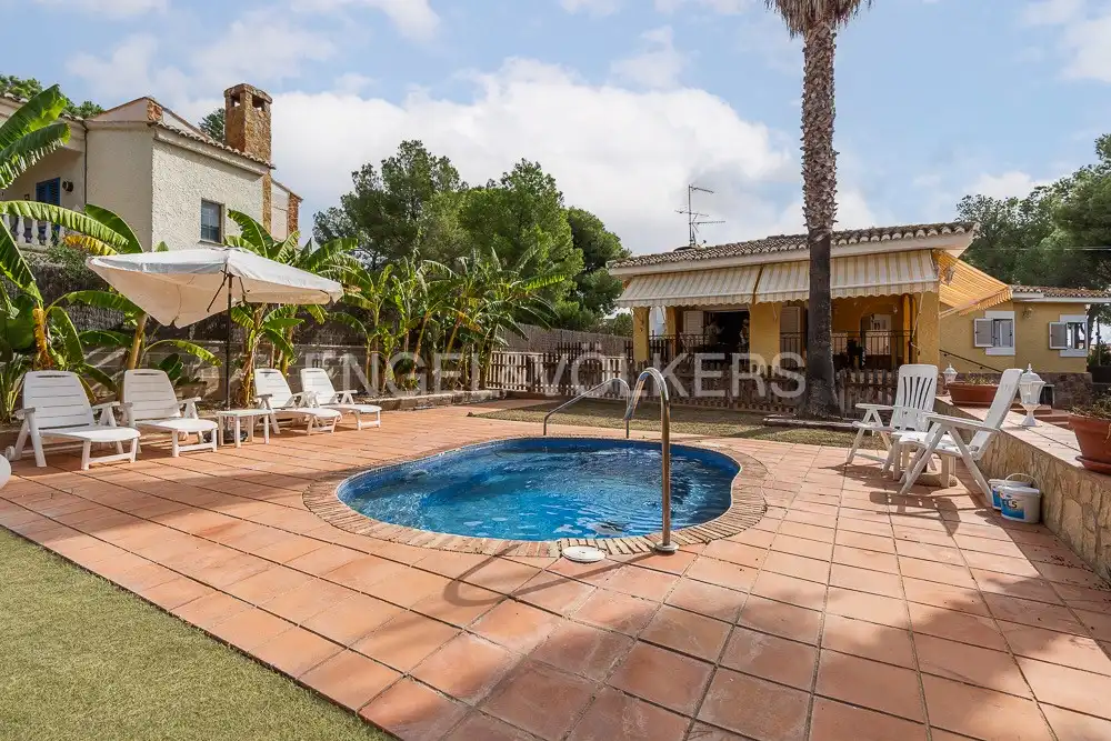 Casa con terraza en alquiler en Casco Urbano, imagen 3