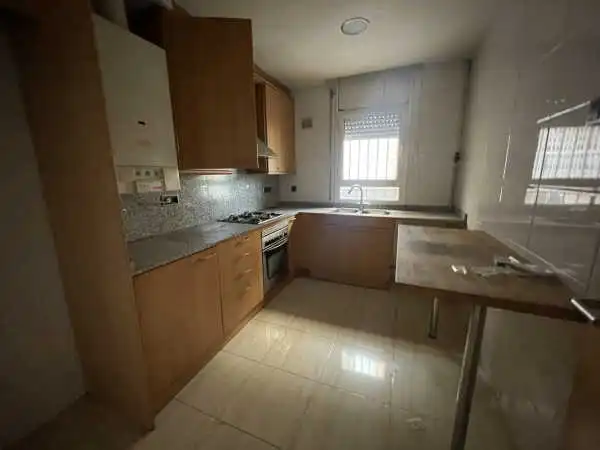 Kitchen of Flat for sale in Ripollet  with Storage room