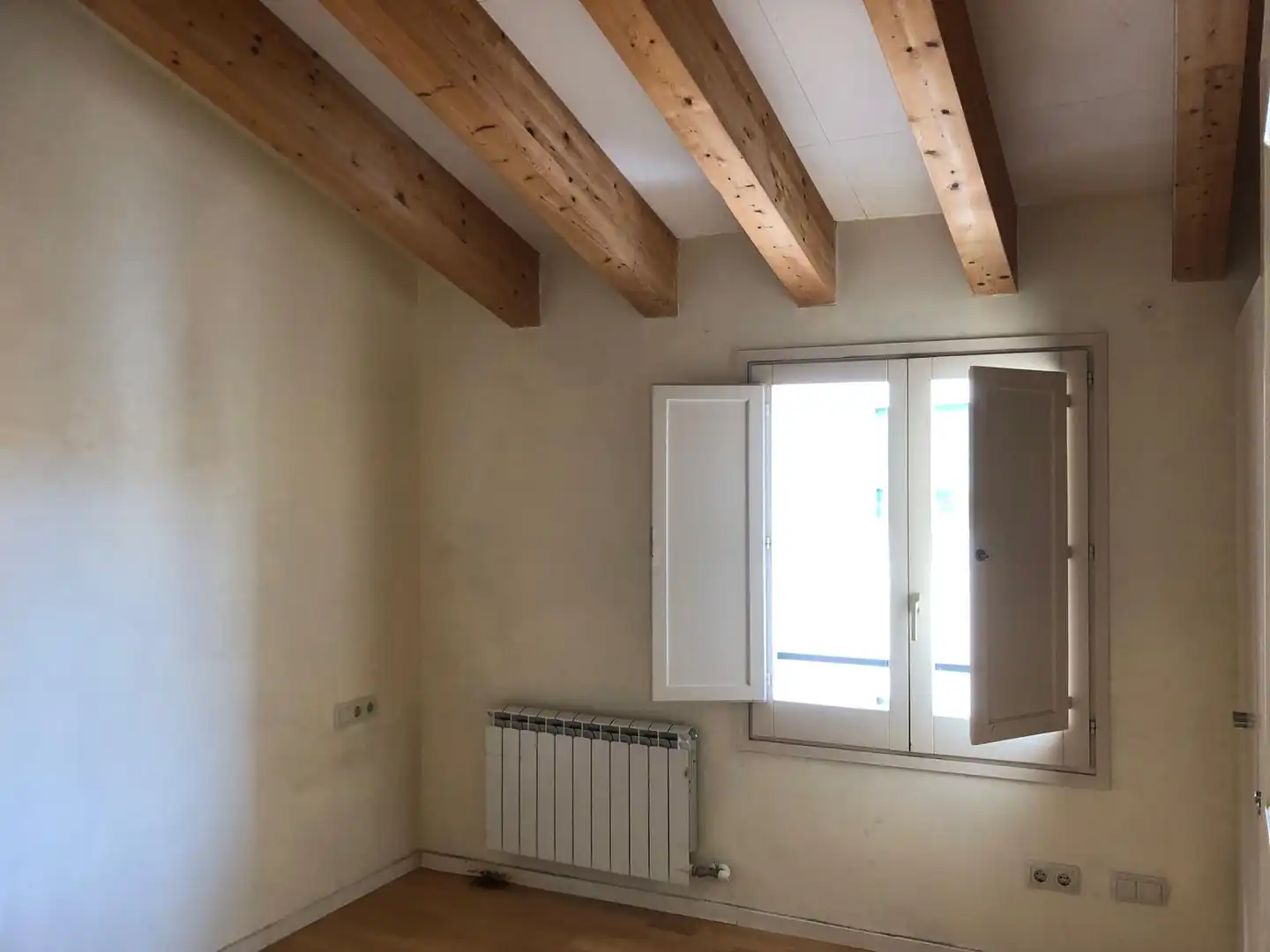 Bedroom of Duplexes for sale in Olot  with Heating