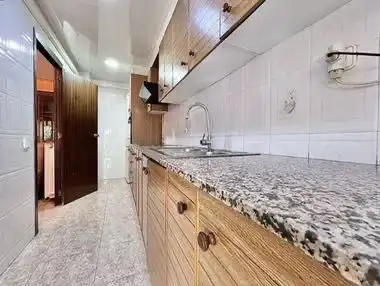 Cocina de Piso de alquiler en Terrassa con Aire acondicionado, Calefacción y Terraza