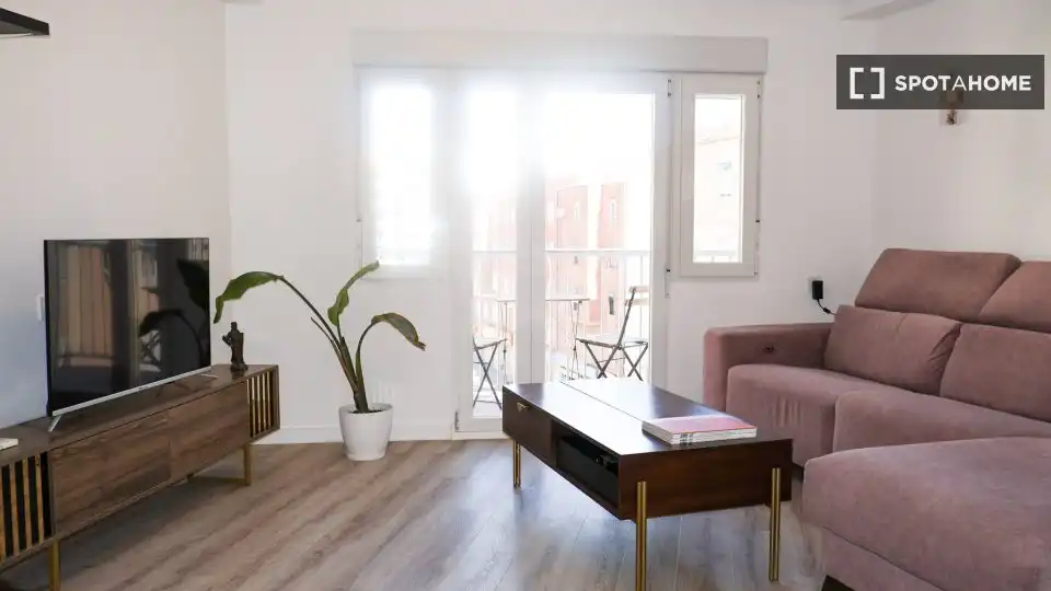 Living room of Flat for rent in Valencia  with Air Conditioner, Heating and Furnished
