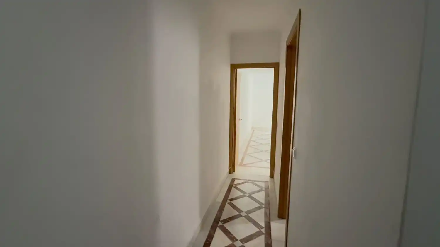 Dúplex en venta en Marbella con Calefacción, Terraza y Piscina comunitaria