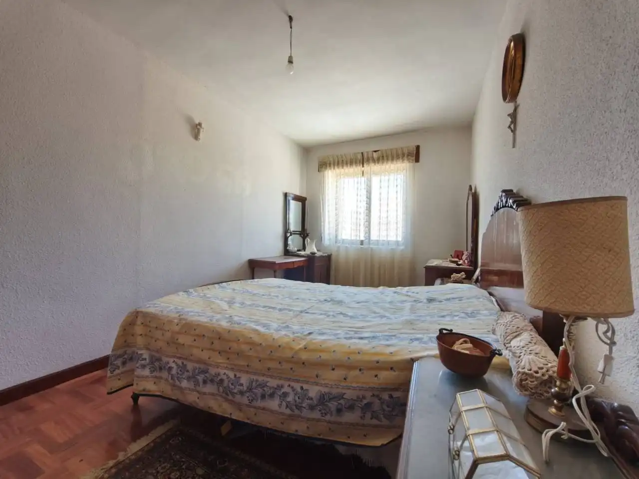 Bedroom of Houses for sale in Pedrosa de Río Úrbel  with Heating and Parquet flooring