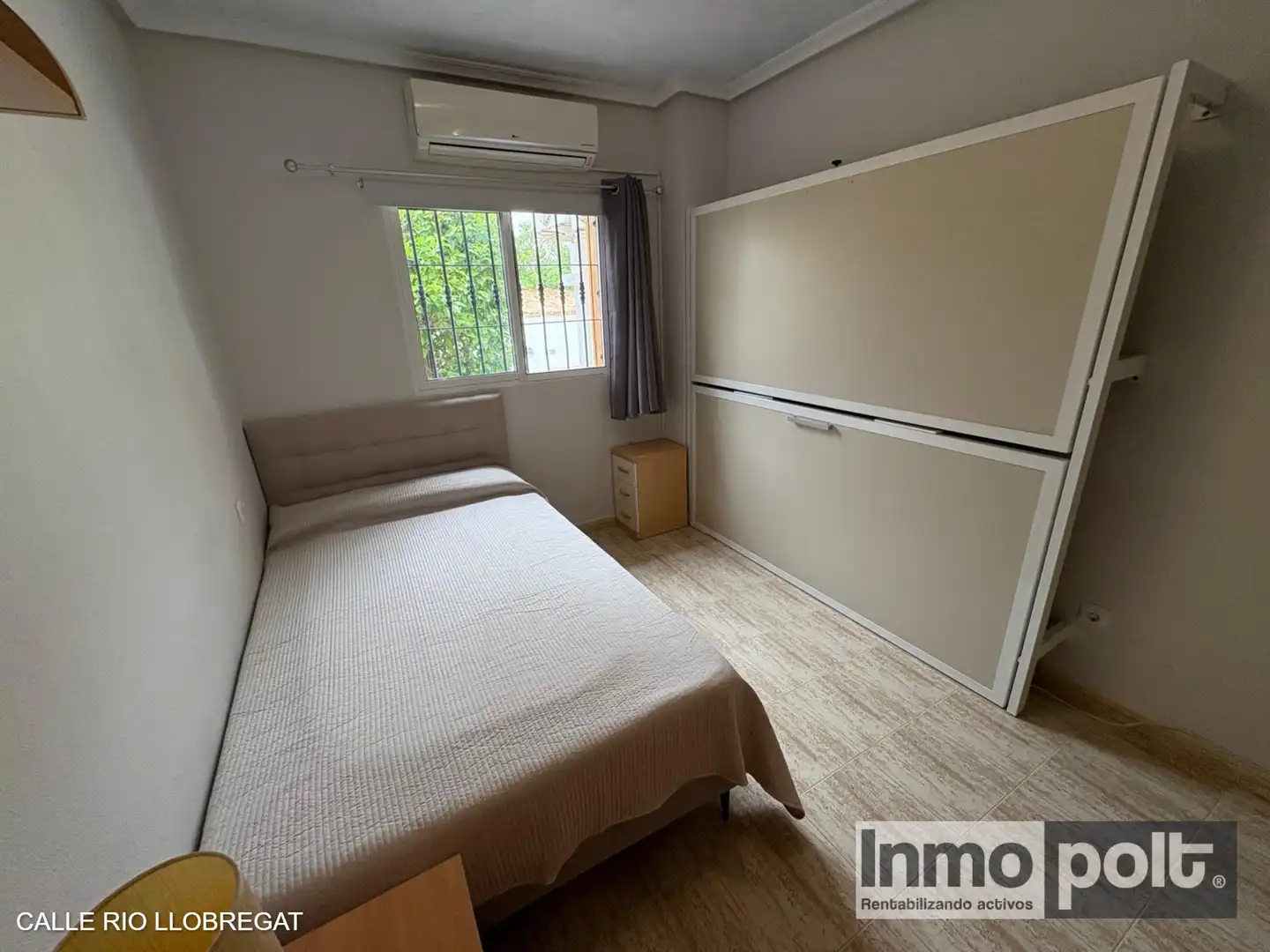 Schlafzimmer von Einfamilien-Reihenhaus zur Miete in Pilar de la Horadada mit Klimaanlage, Privatgarten und Terrasse