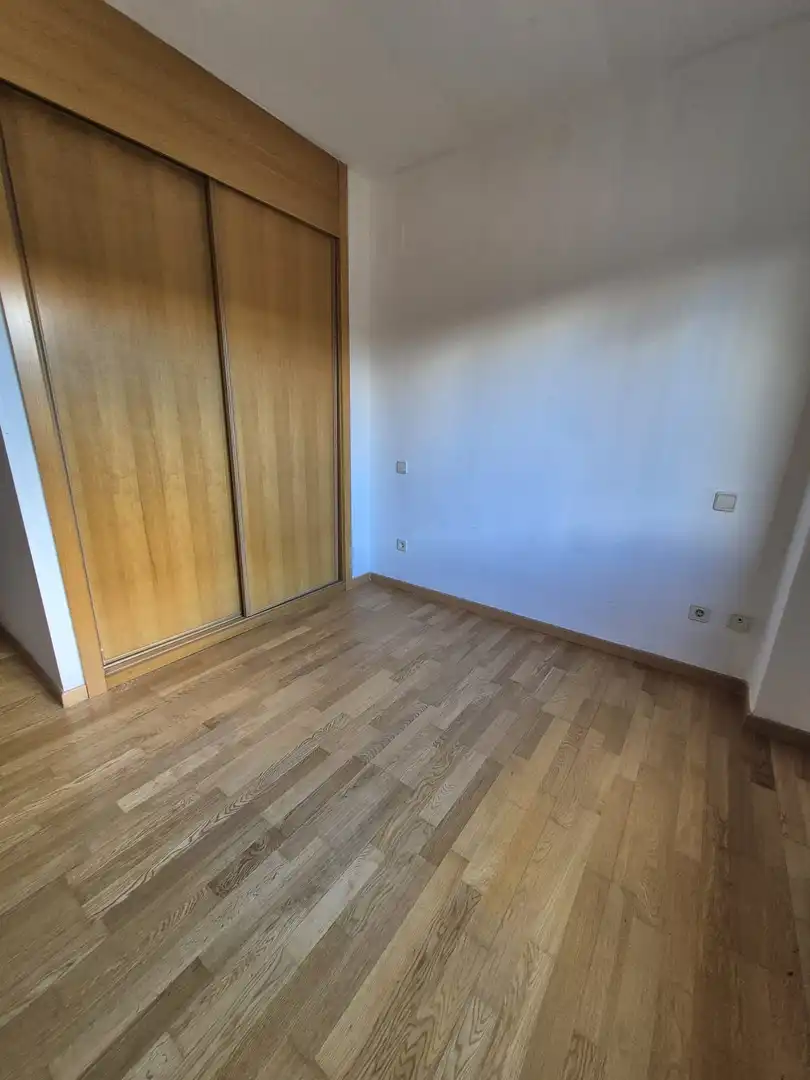 Habitación de Piso en venta en Ávila con Calefacción