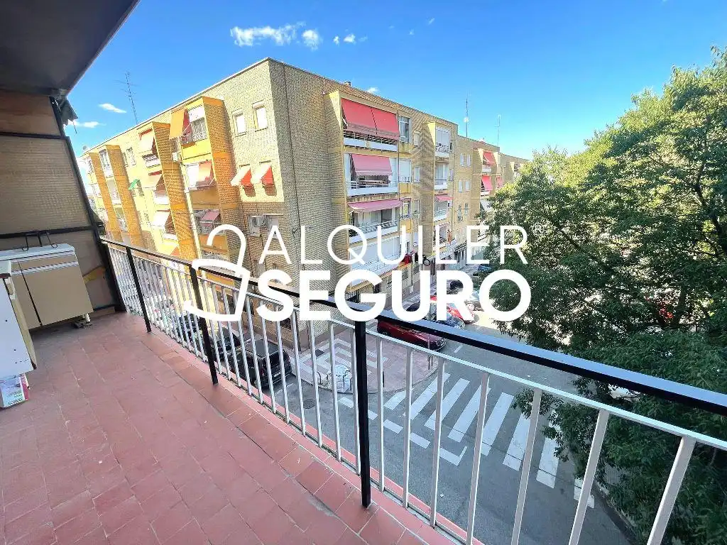 Vista exterior de Pis de lloguer en Madrid amb Aire condicionat, Calefacció i Terrassa