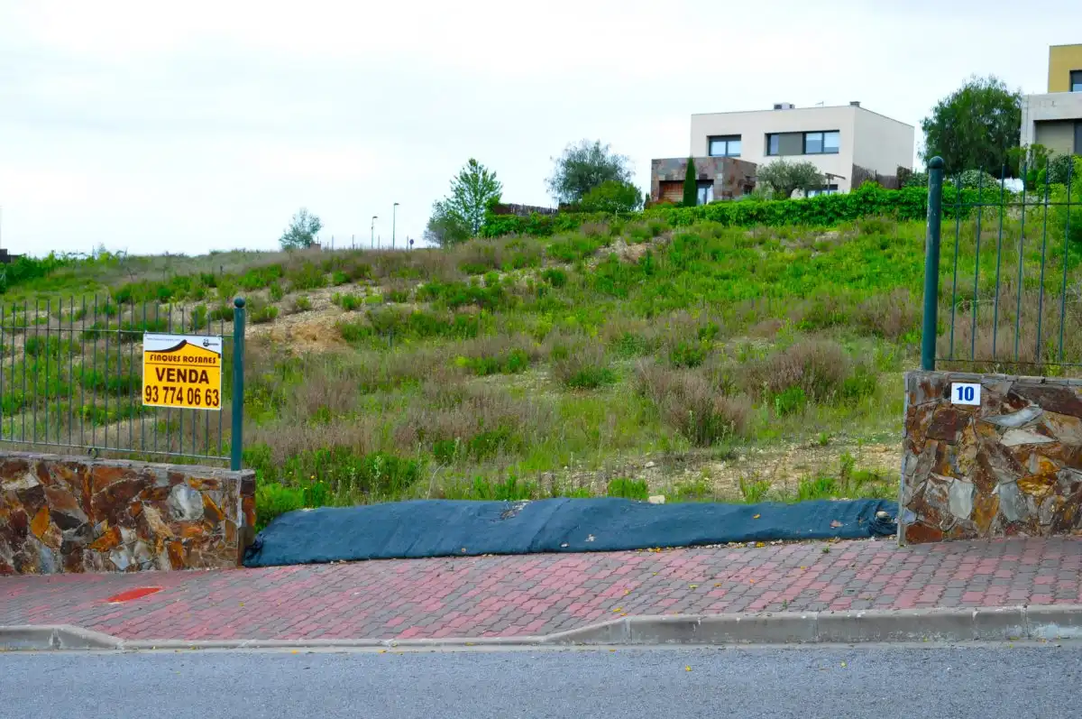Terrenos y solares en venta en Sant Esteve Sesrovires, imagen 2