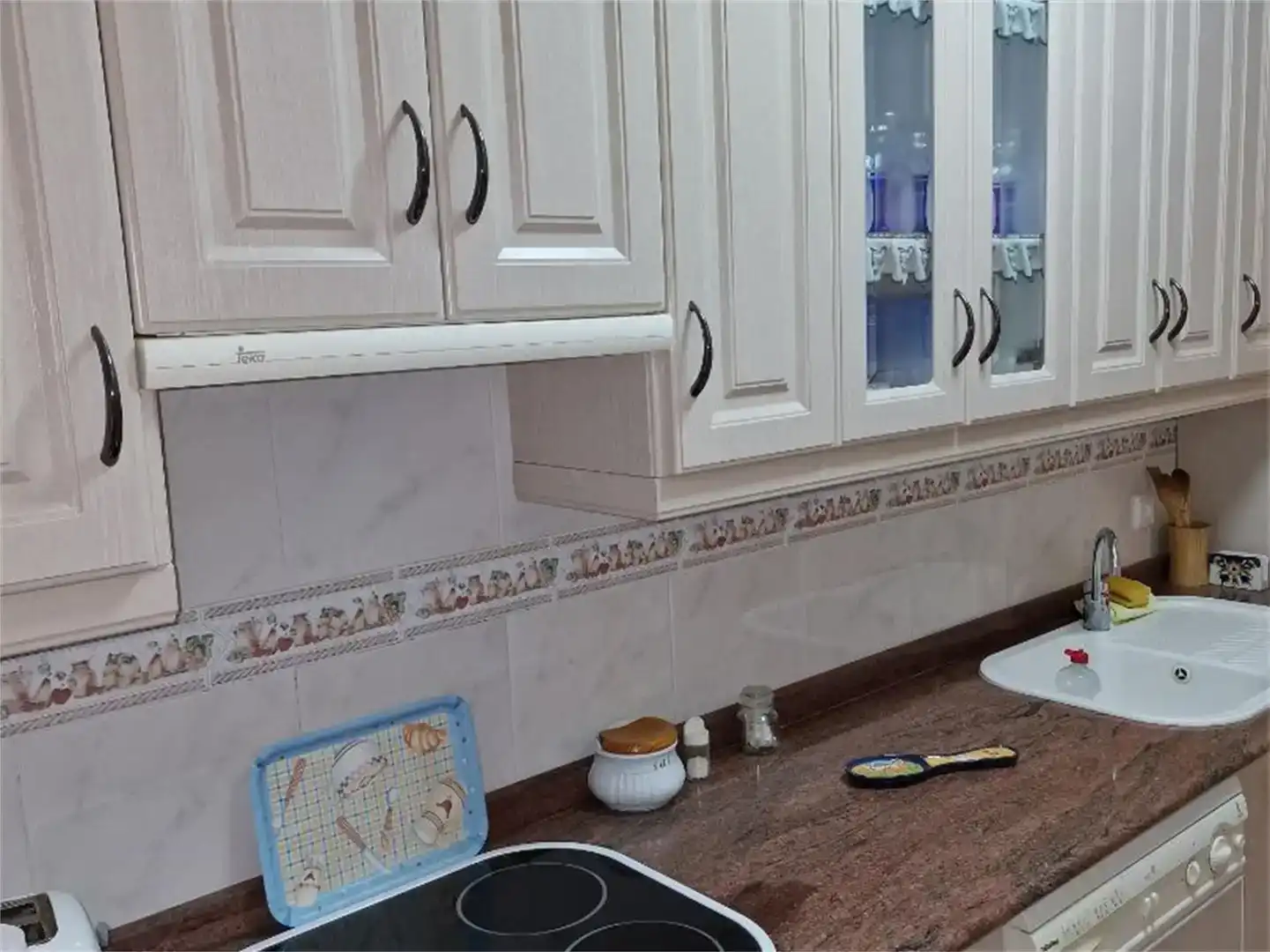 Cuina de Pis en venda en Huete amb Parquet, Moblat i Balcó