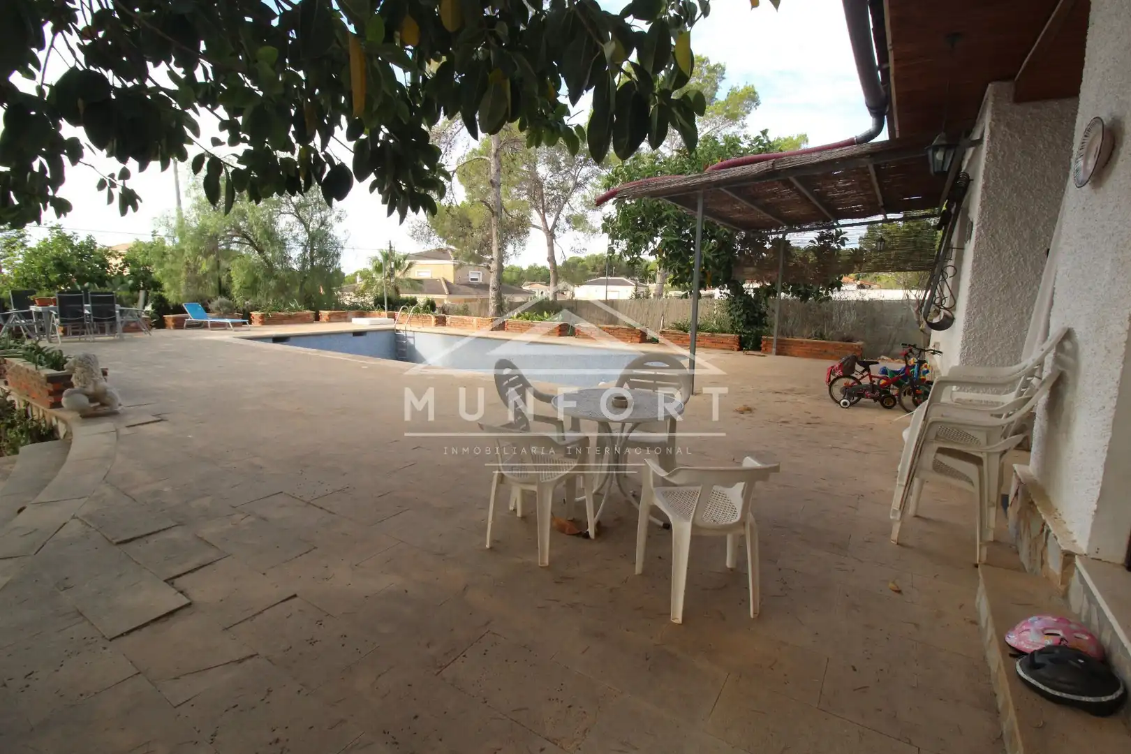 Terrassa de Casa o xalet en venda en Pilar de la Horadada amb Jardí privat, Terrassa i Traster