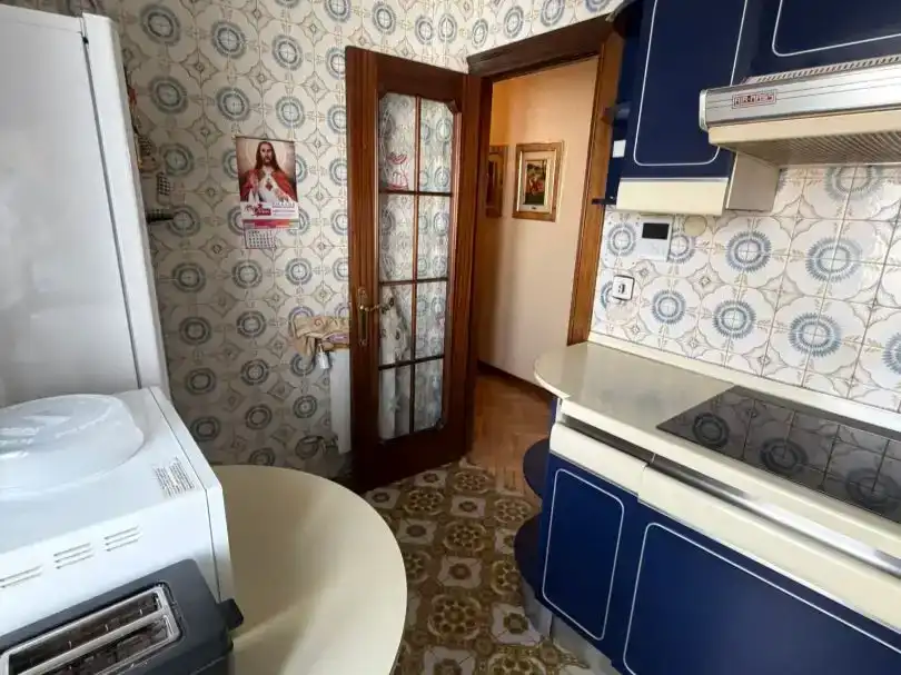Cuina de Pis en venda en León Capital  amb Parquet i Moblat