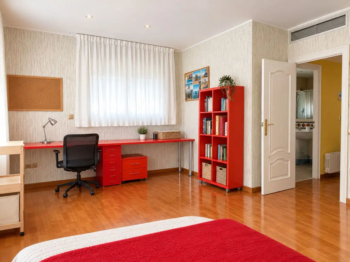 Habitación de Casa o chalet en venta en Sant Just Desvern con Aire acondicionado, Terraza y Piscina