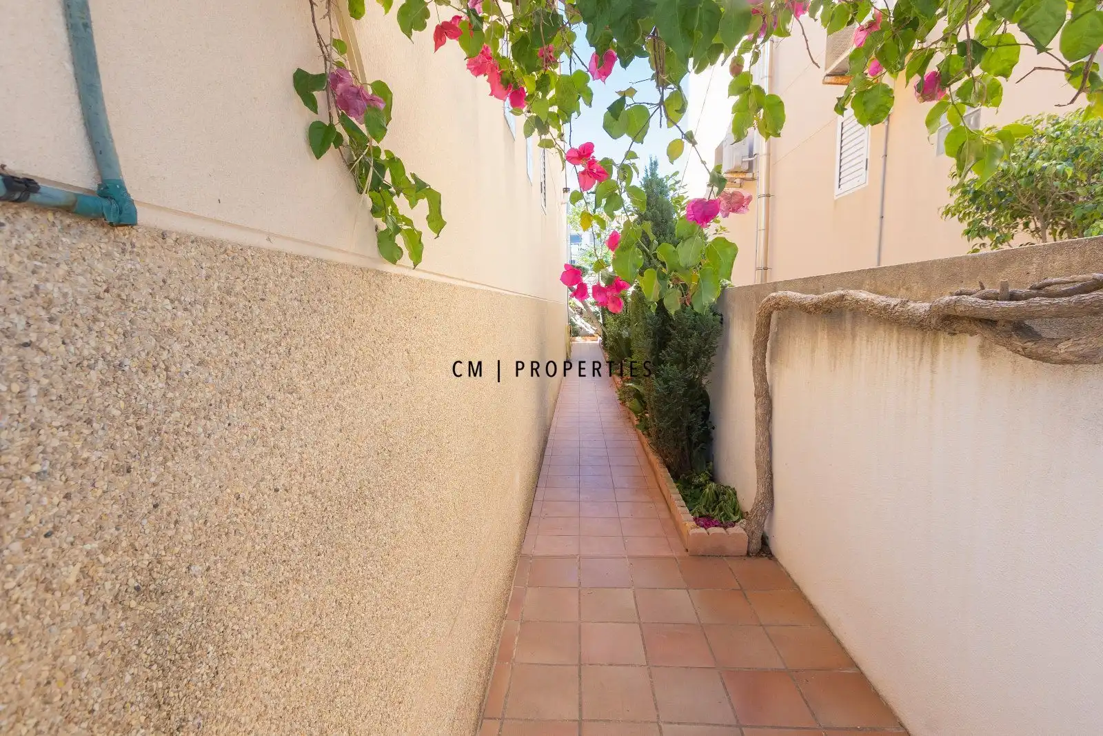 Exterior view of Detached homes for sale in Sagunto / Sagunt  with Air Conditioner, Terrace and Oven