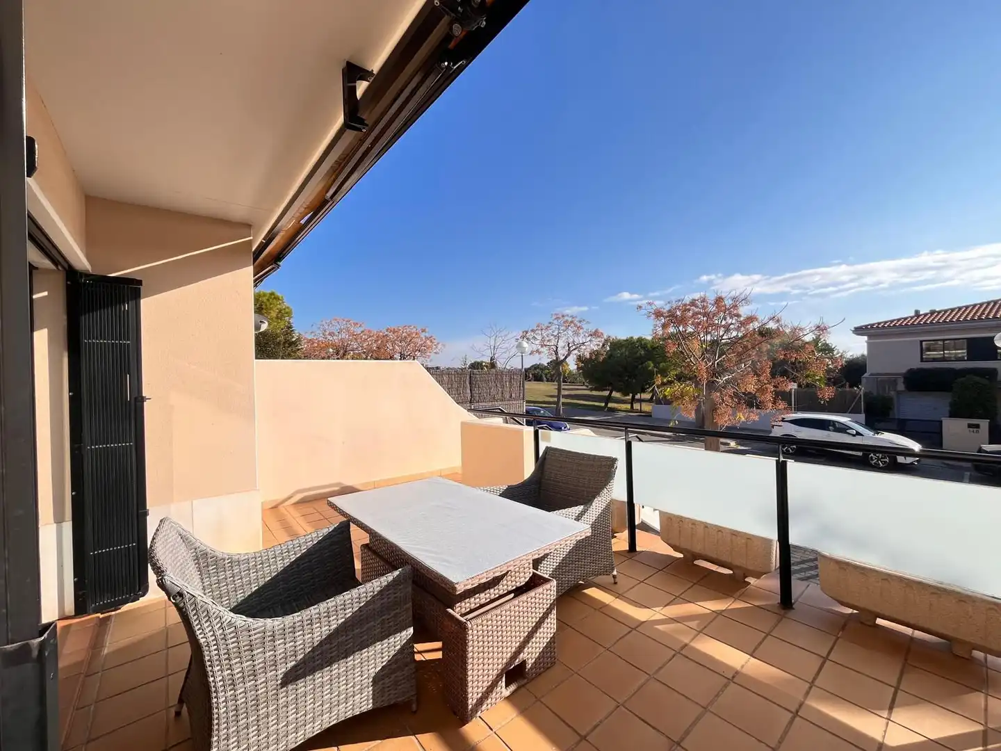 Terraza de Casa adosada en venta en Vilanova i la Geltrú con Calefacción, Jardín privado y Terraza