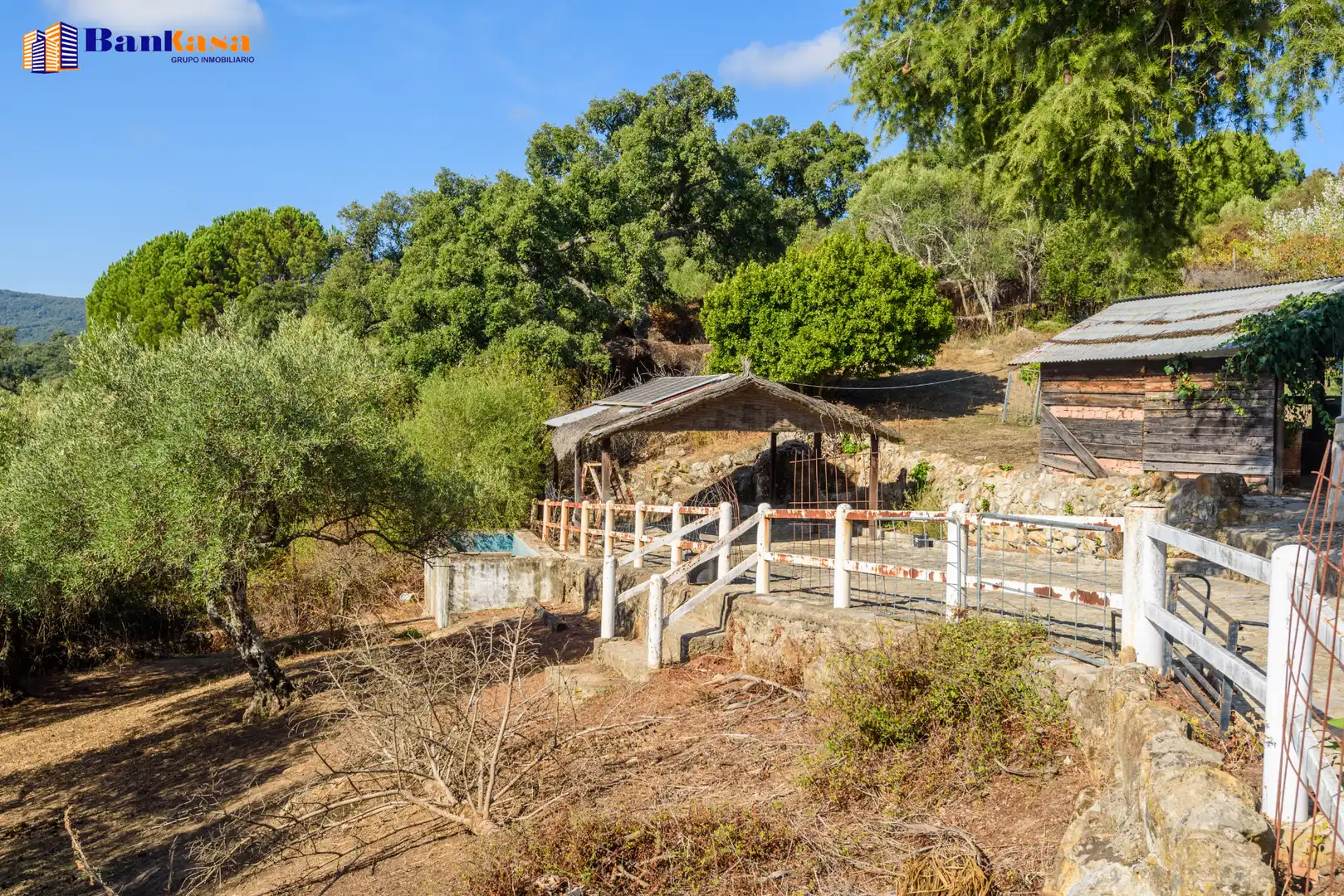 Casa o xalet en venda en Cortes de la Frontera amb Calefacció, Jardí privat i Moblat