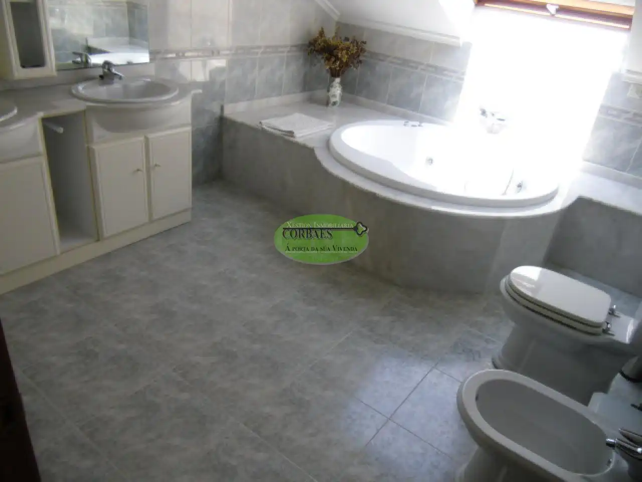 Bathroom of Houses for sale in Ourense Capital   with Heating, Private garden and Terrace