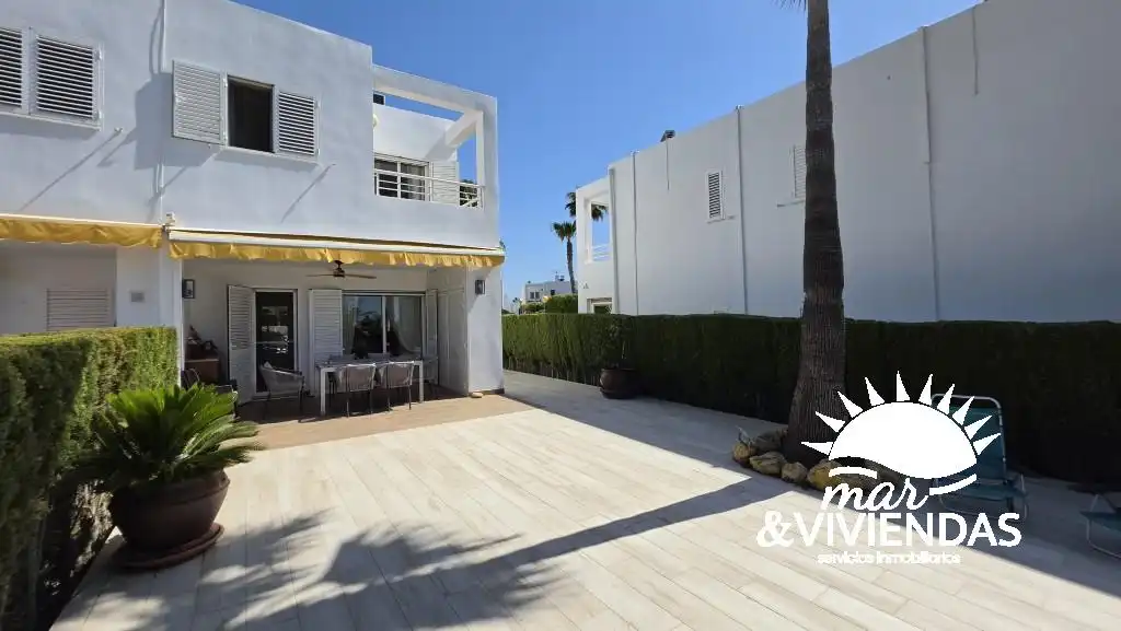 Vista exterior de Casa o chalet en venta en Mojácar con Aire acondicionado, Calefacción y Jardín privado
