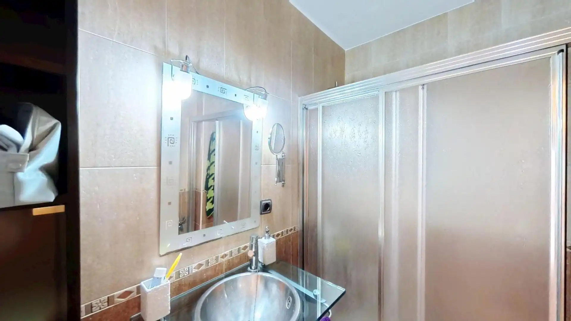 Baño de Piso de alquiler en Alicante / Alacant con Aire acondicionado, Amueblado y Balcón