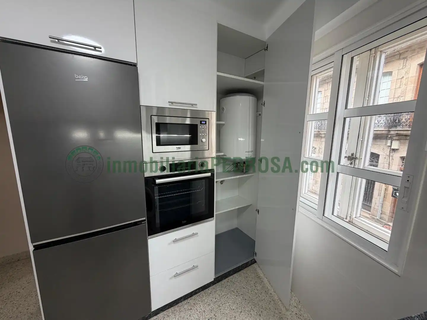 Apartamento de alquiler en Plaza de España, Centro - Echegaray