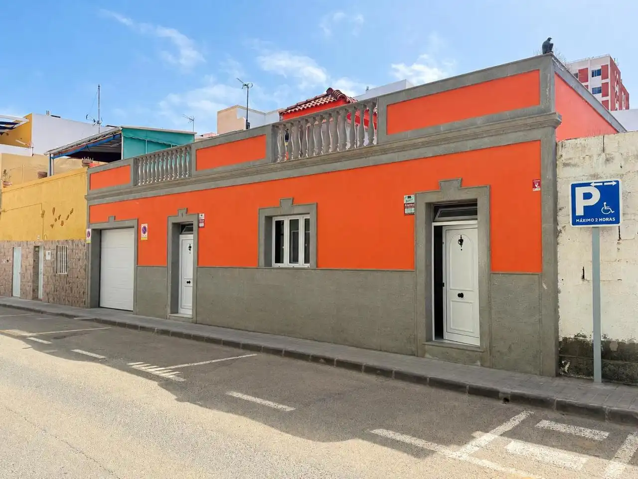 Vista exterior de Casa o xalet en venda en Telde amb Terrassa