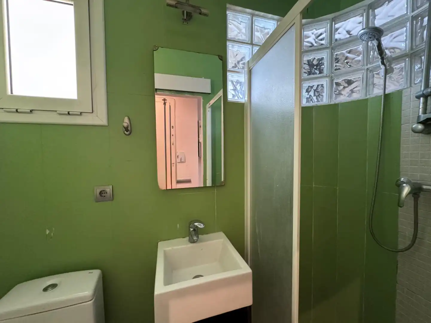 Baño de Piso en venta en Barcelona con Parquet