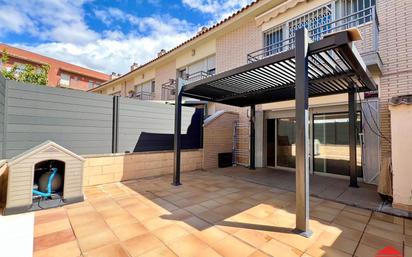 Terrassa de Casa adosada en venda en El Vendrell amb Aire condicionat, Terrassa i Balcó