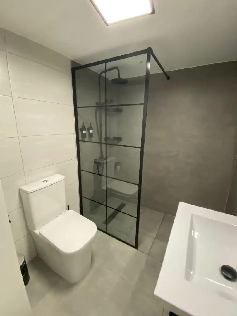 Bathroom of Flat for rent in Torremolinos  with Air Conditioner, Heating and Furnished
