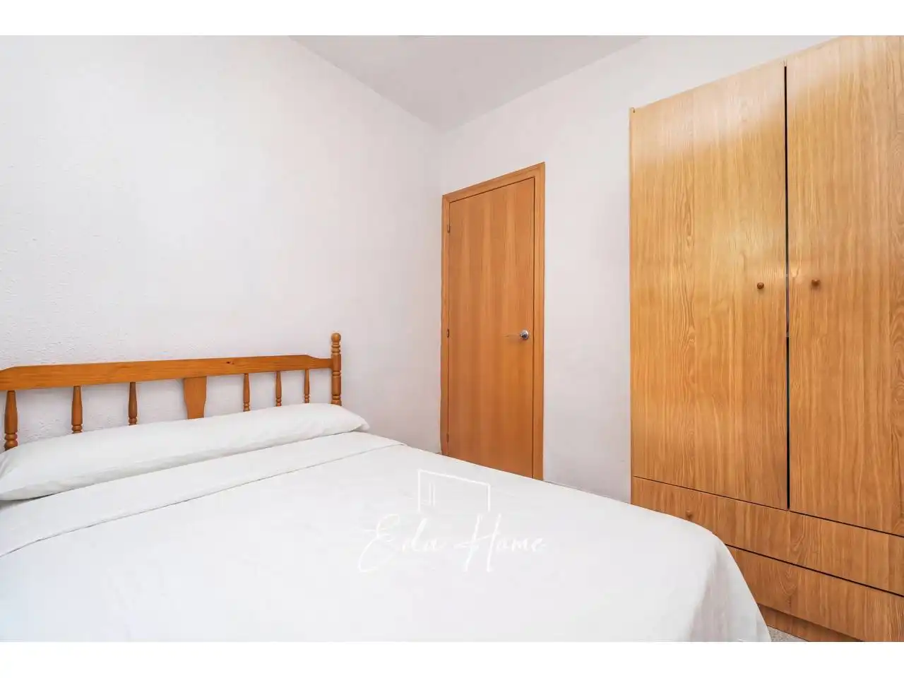 Bedroom of Houses for sale in Vilanova i la Geltrú