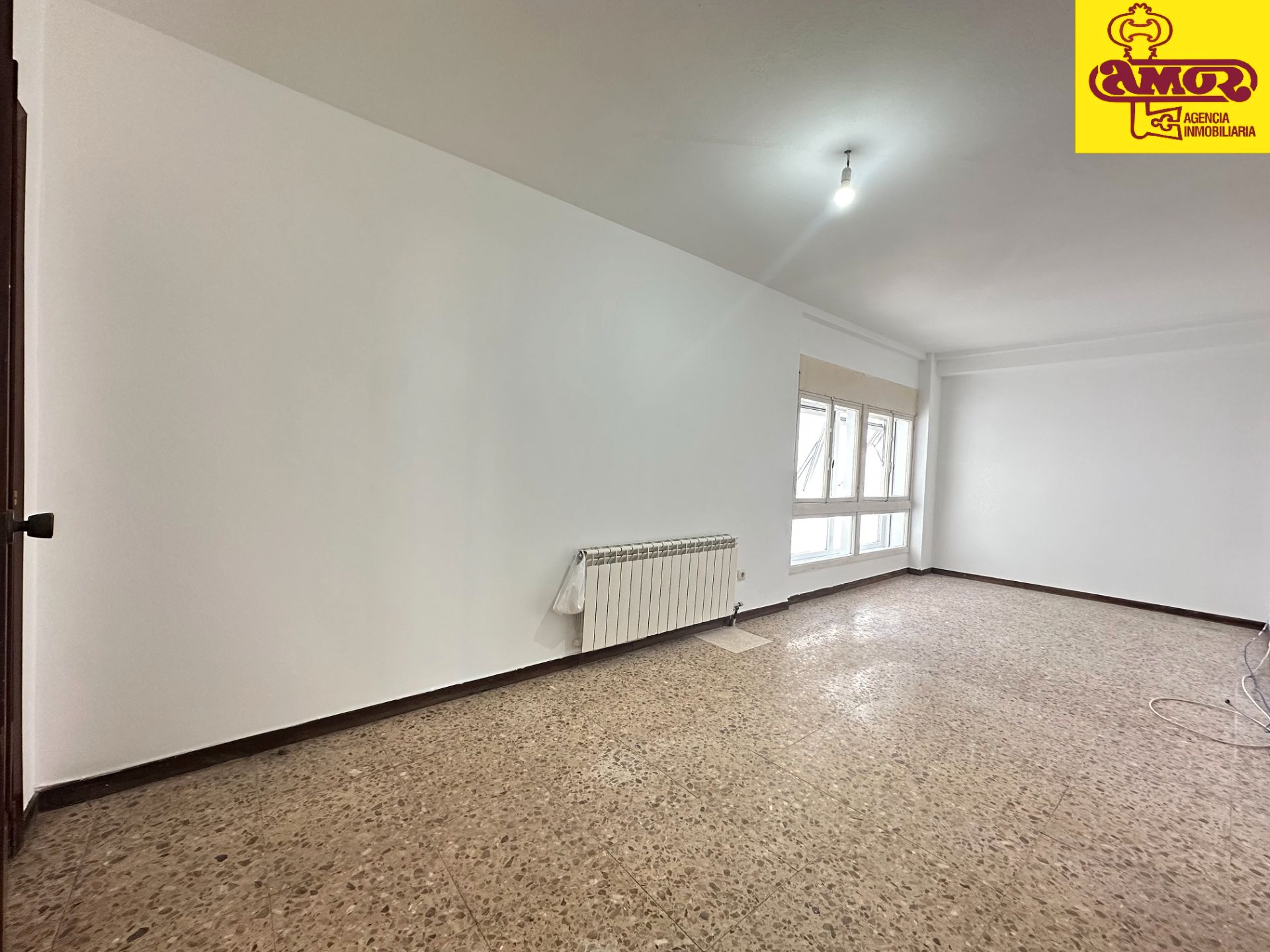 Sala de estar de Piso en venta en Santiago de Compostela  con Calefacción y Trastero
