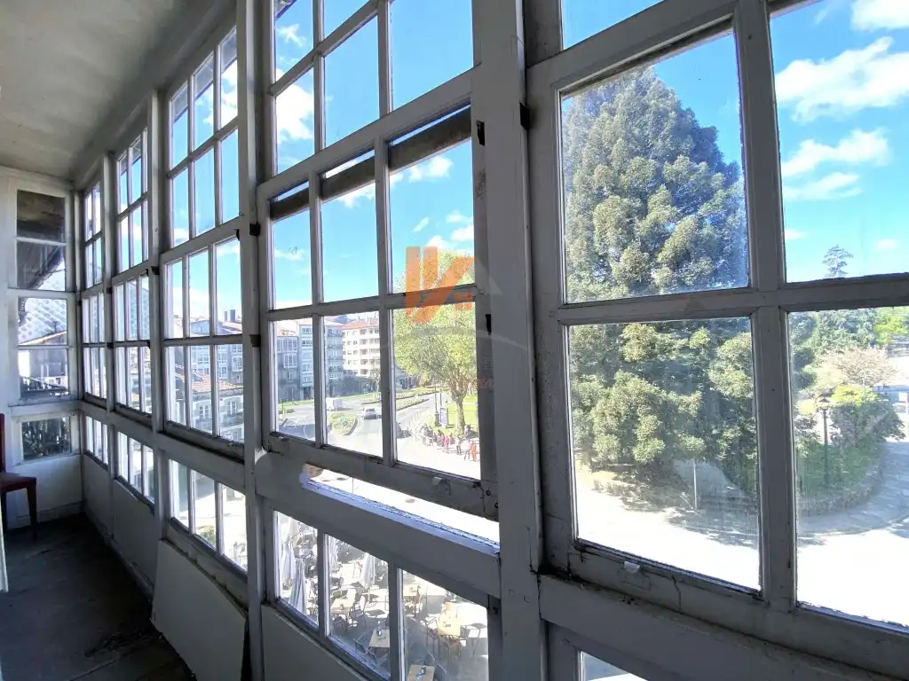 Vista exterior de Piso en venta en Santiago de Compostela 