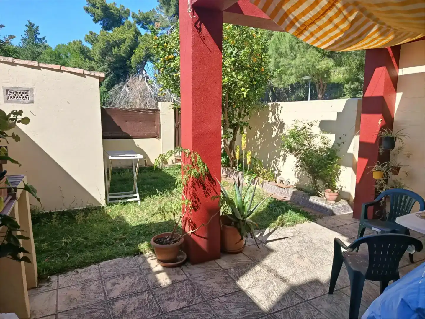 Jardí de Casa adosada en venda en Puerto Real amb Aire condicionat i Balcó