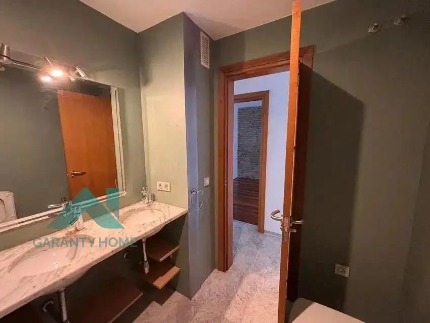 Duplex with lift for sale in Casco Antiguo, imagen 15
