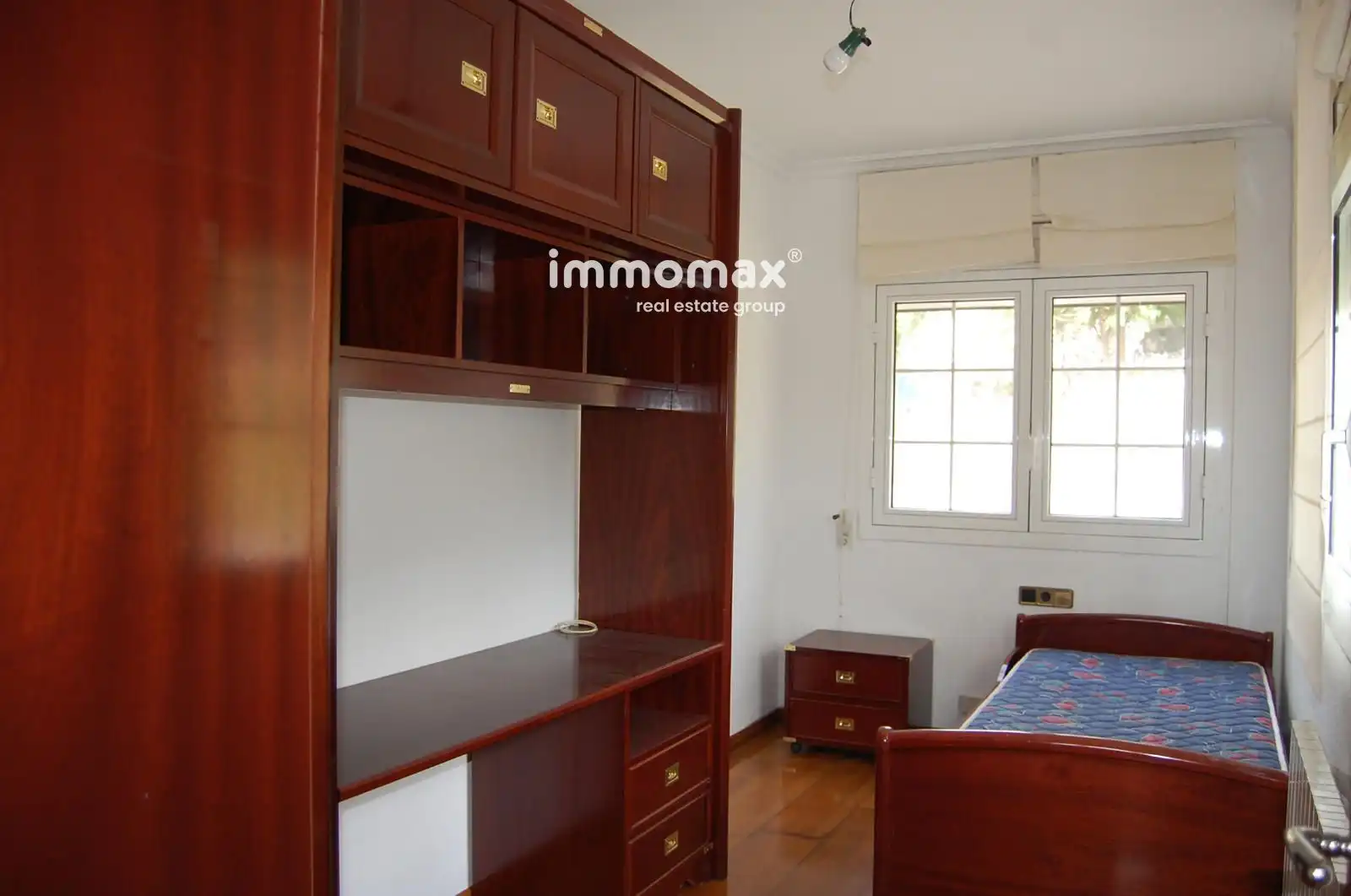Dormitori de Casa o xalet en venda en Sant Boi de Llobregat amb Aire condicionat, Calefacció i Terrassa