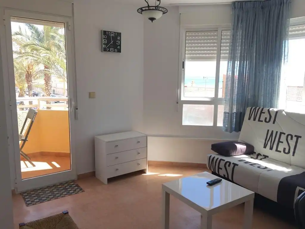 Living room of Flat for sale in Guardamar del Segura  with Air Conditioner, Heating and Furnished