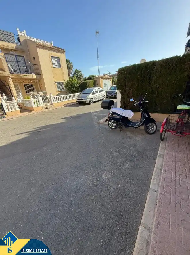 Bungalow con piscina en venta en Zona Carrefour - Urbanizaciones, imagen 31