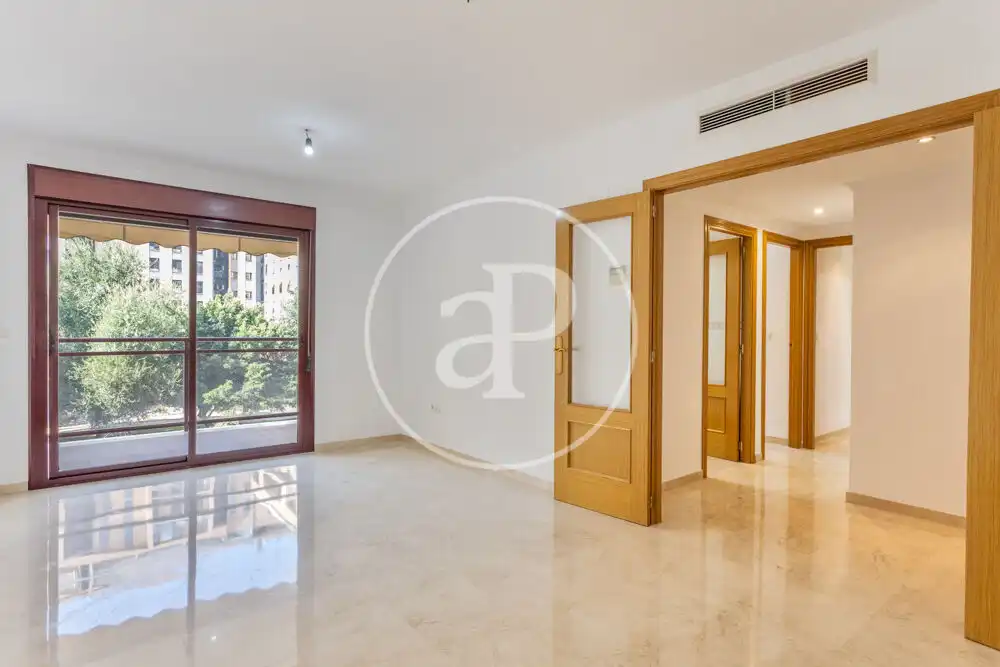 Sala d'estar de Pis de lloguer en Valencia amb Aire condicionat, Calefacció i Jardí privat