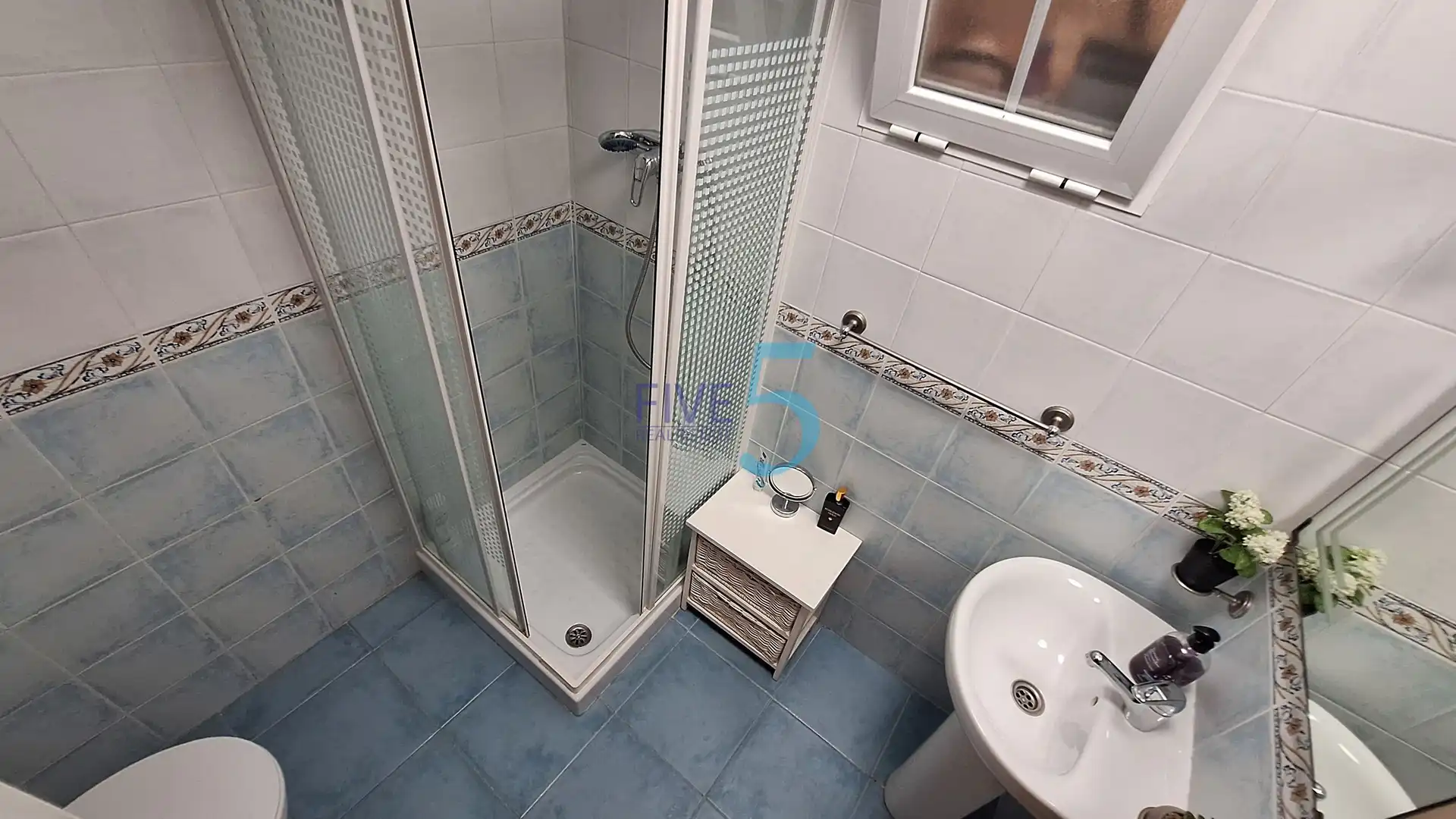 Badezimmer von Maisonette zum Verkauf in Santa Pola mit Terrasse, Abstellraum und Schwimmbad