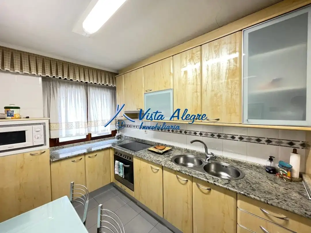 Cocina de Piso en venta en Haro con Calefacción, Terraza y Trastero