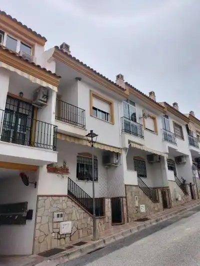 Vista exterior de Piso en venta en Alhaurín de la Torre