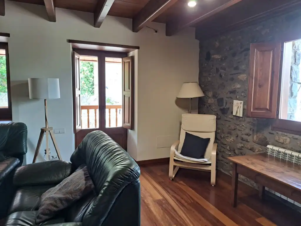 Houses for rent in Carrer Mossèn Cinto Verdaguer, 5, Das