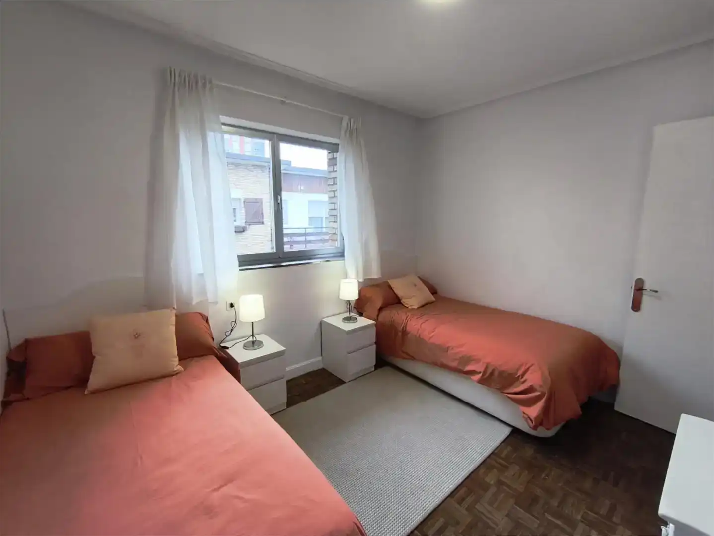 Dormitori de Àtic en venda en Laredo amb Parquet i Moblat