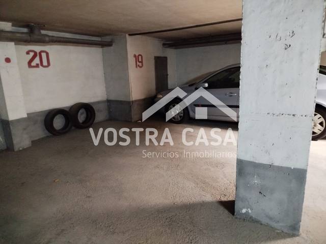 Garaje en Venta en AV GENERAL PEREYRA 15  46340 REQUENA (VALENCIA), -1 en Requena