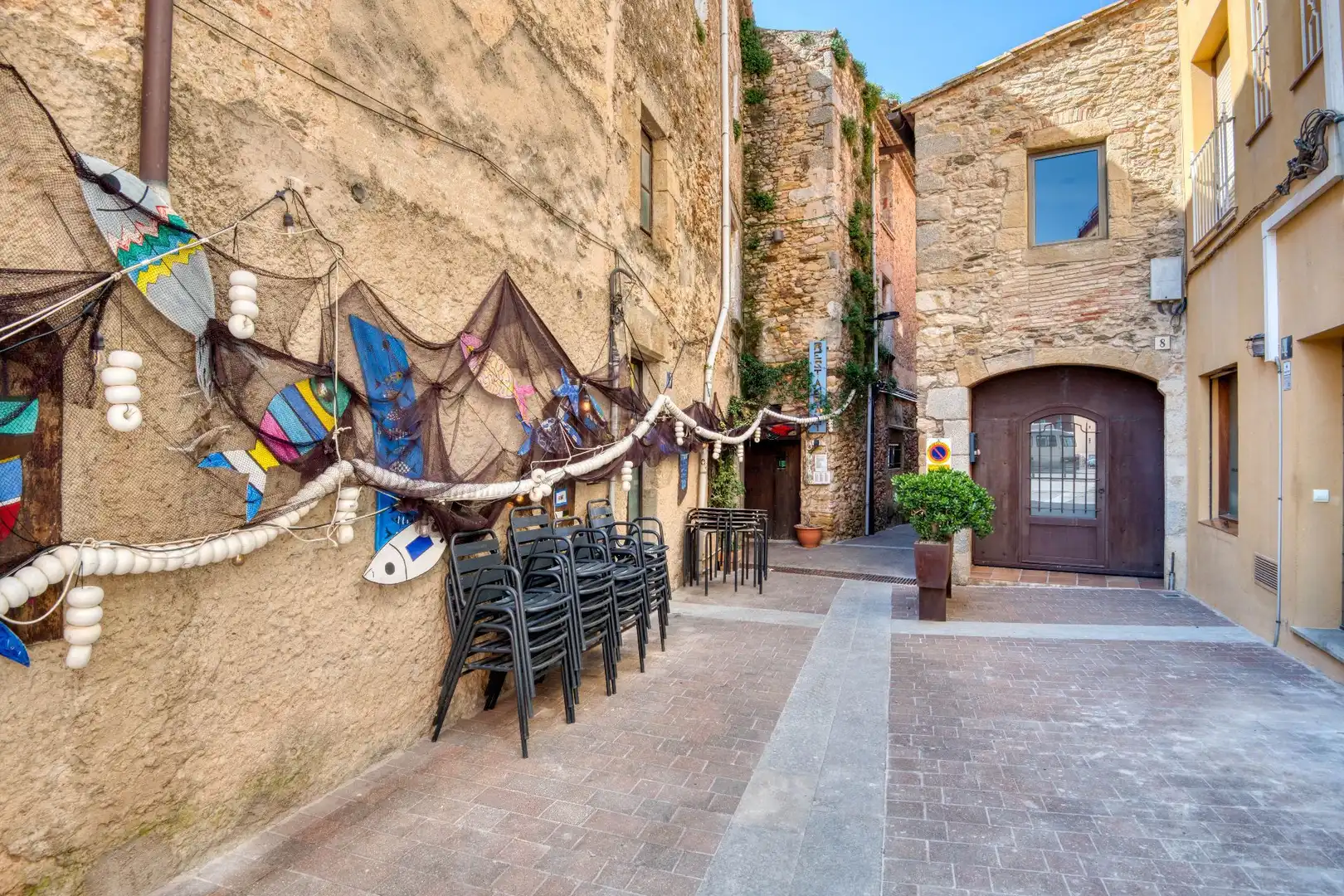 Vista exterior de Edifici en venda en Palafrugell